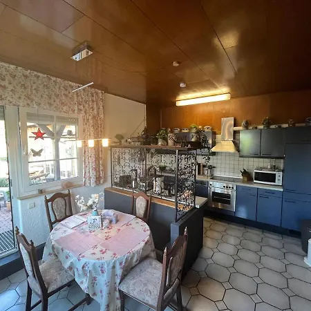 Apartment Idyllische Gaestehaus Im Gruenen *