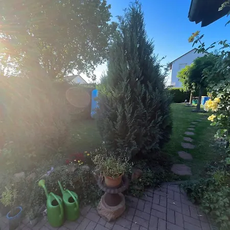 Apartment Idyllische Gaestehaus Im Gruenen