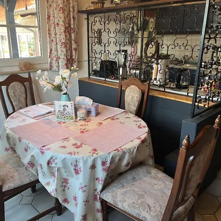 Idyllische Gaestehaus Im Gruenen *