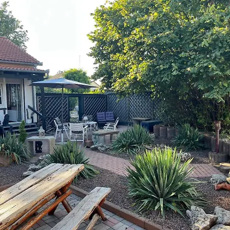 Idyllische Gaestehaus Im Gruenen