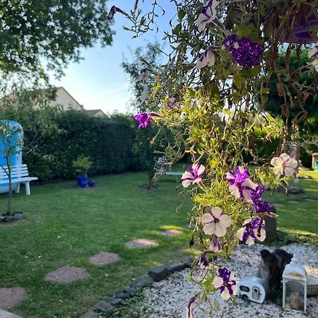 Idyllische Gaestehaus Im Gruenen Apartment