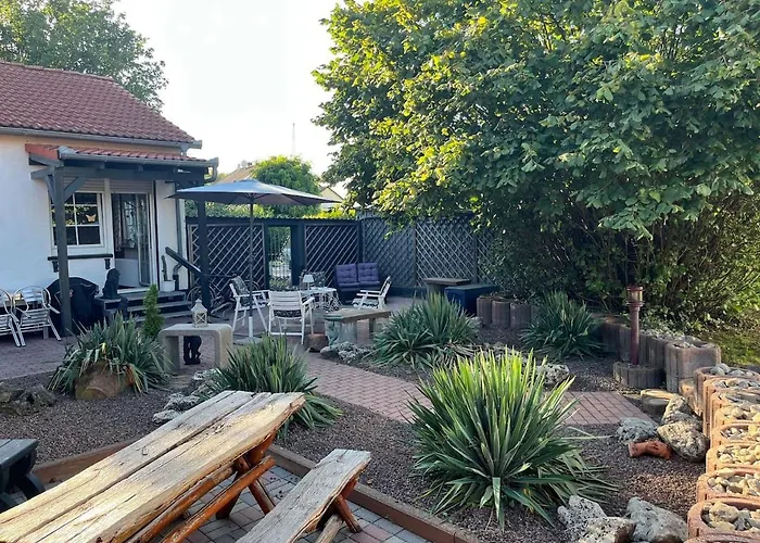 Idyllische Gaestehaus Im Gruenen